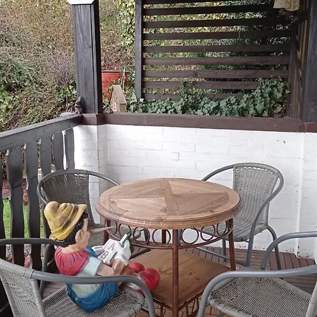 Tom's Huette * Udler